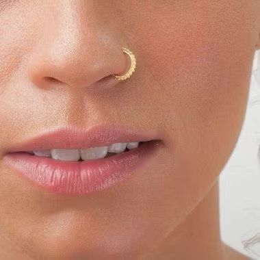 Kit 2 Piercing Argola Nariz Cravejado Strass 6mm ou 8mm — imagem 2 de 2