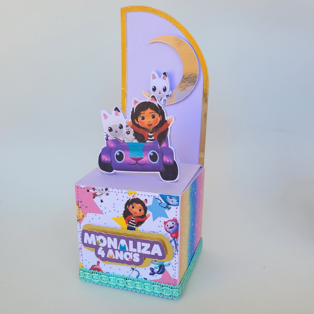 Caixa Cenário Para Lembrancinha de aniversário - Caixa Cenário Personalizada - Caixa Cena de luxo A casa Mágica da Gabby