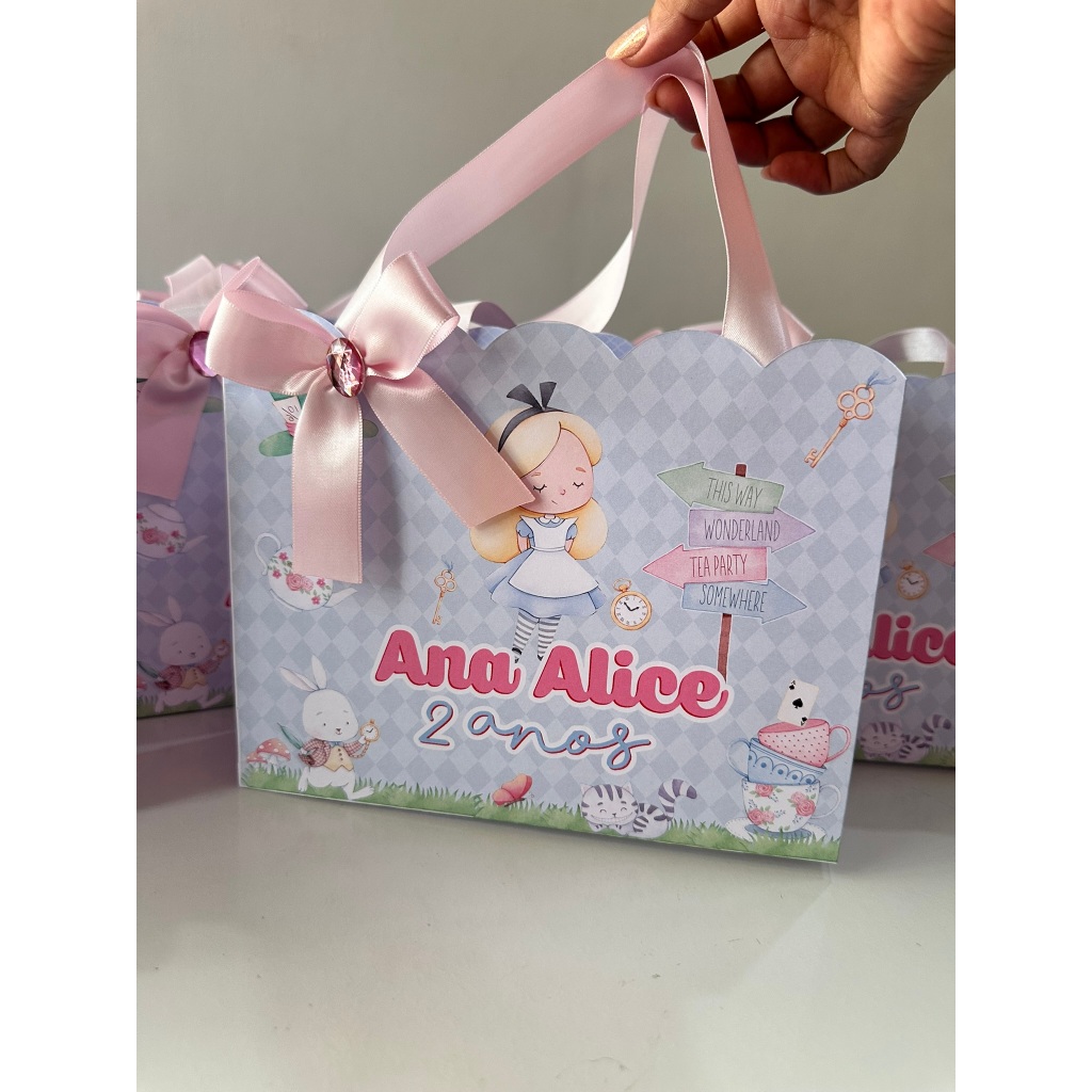 Sacolinhas Personalizadas para aniversário/tema alice no pais das maravilhas/ lembrancinhas aniversário