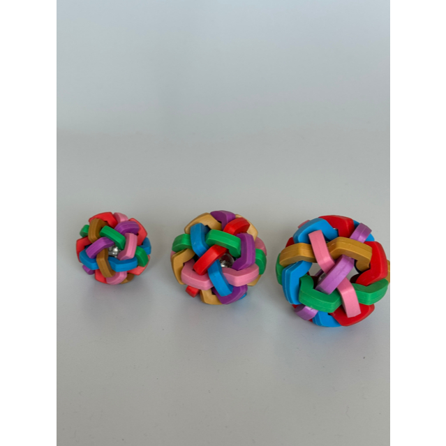 Brinquedo Pet Bola Interativa de Borracha Colorida em Oferta na Shopee