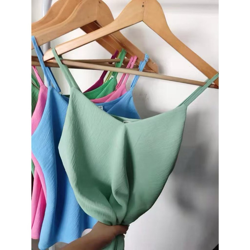 Blusa Feminina Regata Alça Regulável Blusinha Alcinha Regatinha Gola V1 Básica Crepe Varias Cores   D32