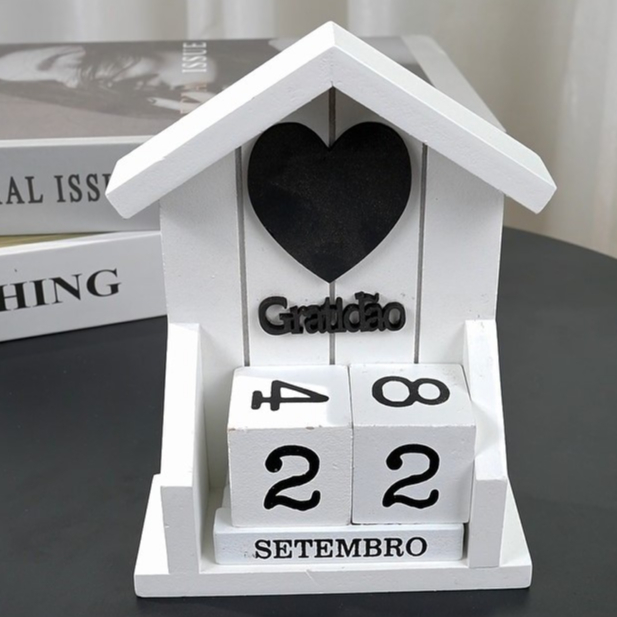 Calendário Gratidão 7x12Cm Para Todos Os Anos De Blocos E Rústico Em Formato De Casinha Elegante