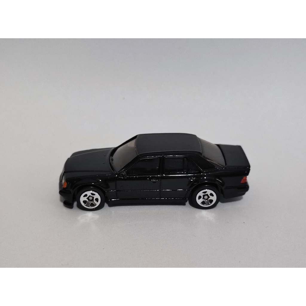 Miniatura Mercedes-Benz 500 E - Factory Fresh - Loose - Hot Wheels