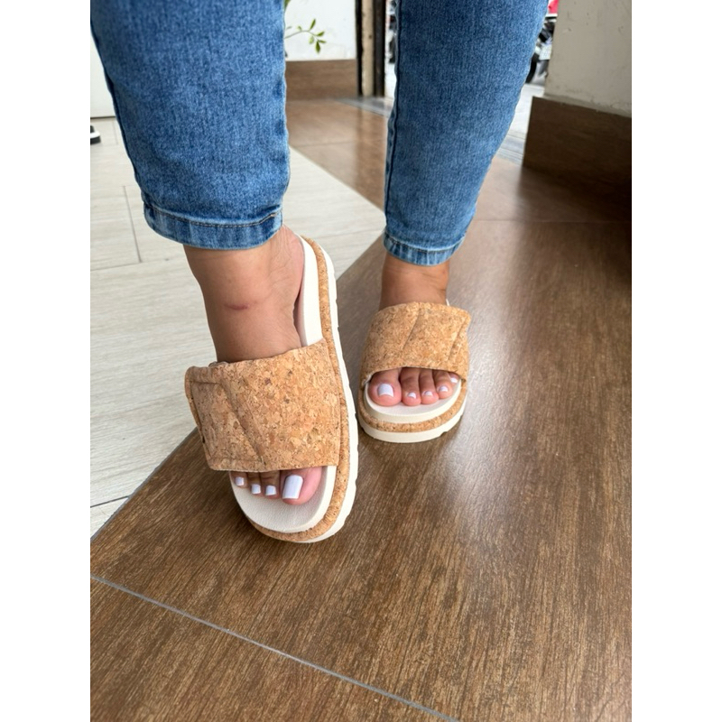 Chinelo Slaid Velcro Feminino Confortável Moda em Oferta na Shopee