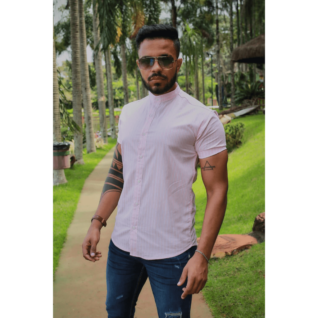 Camisa Social Gola Padre Listrada Clássica em Algodão para Escritório