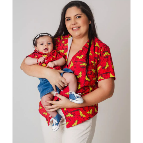 Camisaria Camisa Botão Mulher Maravilha infantil e adulto