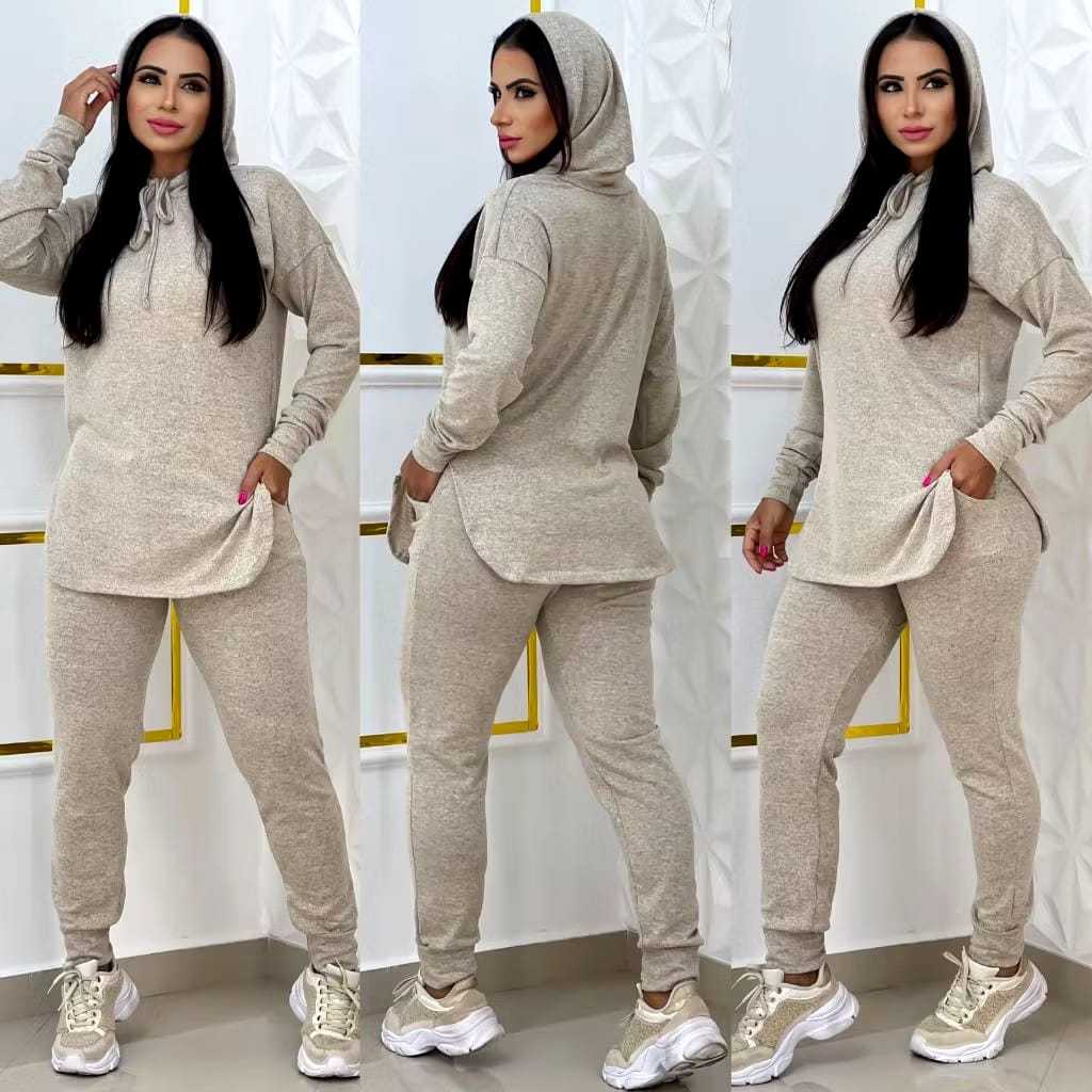 Conjunto Lãzinha feminino, com capuz, manga longa e bolso, perfeito para as estações outon...