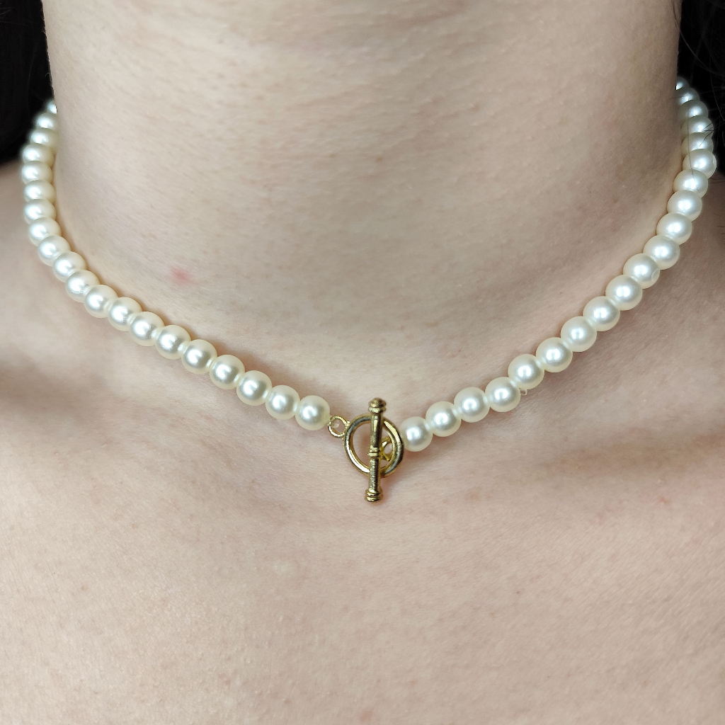 Colar Gargantilha Chocker Pérolas Brancas Dourado 6 mm Bijuteria Fecho T