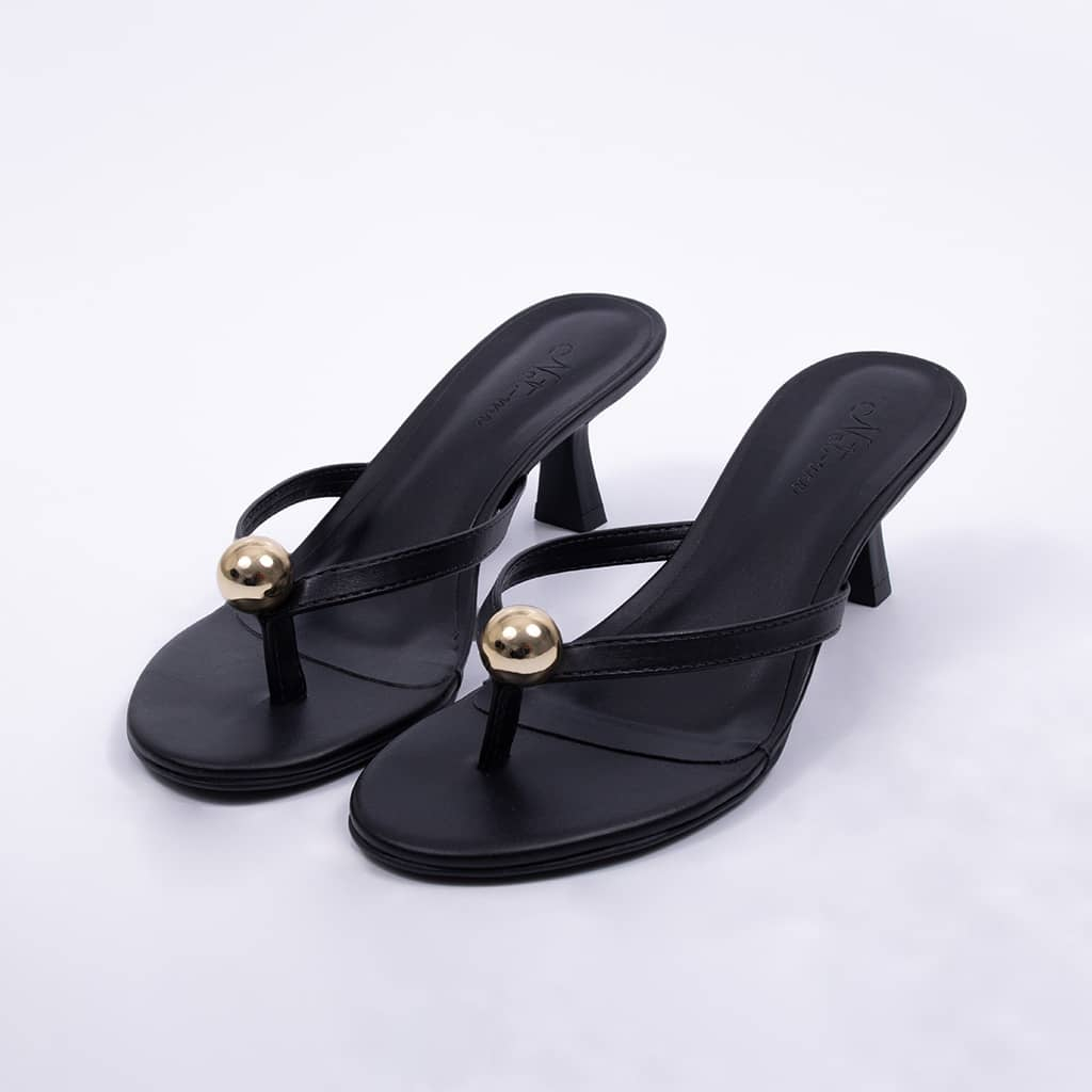 Tamanco Feminino Mel Bico Redondo - Conforto, Elegância e Aplicação Sofisticada Dourada Tendência
