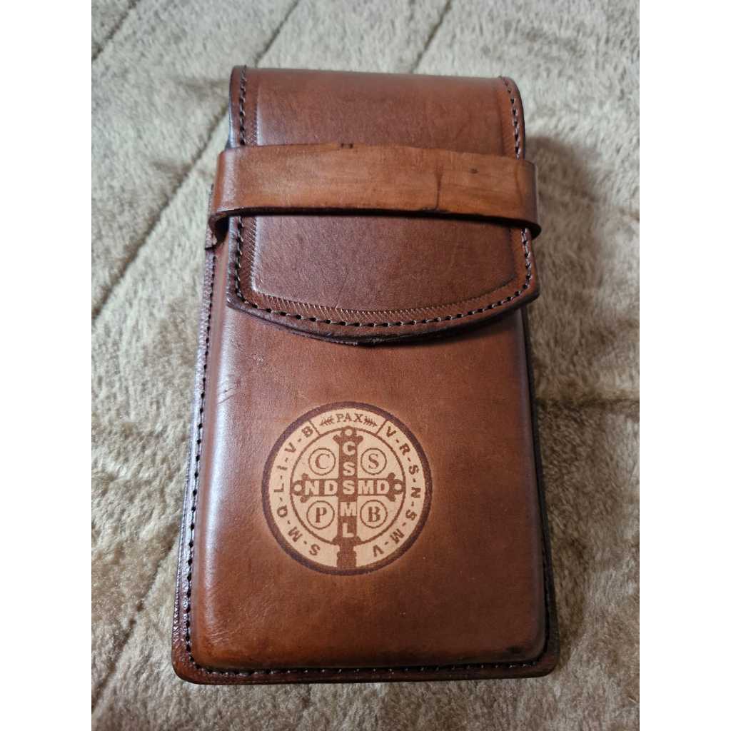 Capa para celular em couro modelo são bento envio imediato em oferta