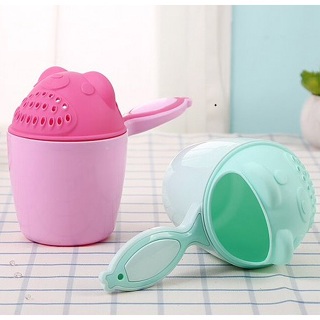 Regador de Banho - Diversão e Conforto na Hora do Banho para Crianças – Cores e Design Vibrante em Oferta na Shopee