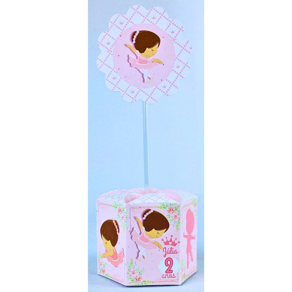 Kit 10 a 50 Centros de Mesa Bailarina Personalizada Papel Offset 180G Com Palitos e Apliques
