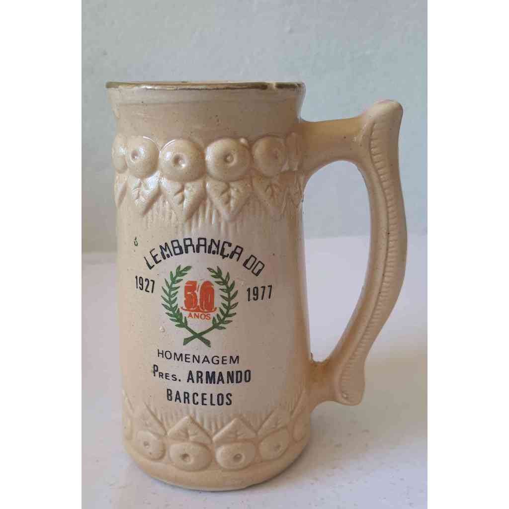 Caneca de chopp pequena antiga Homenagem Pres. Armando Barcelos 1977 200ml