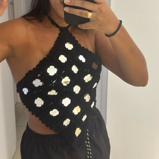 Cropped Crochê com Lantejoulas Espelhadas em Oferta na Shopee