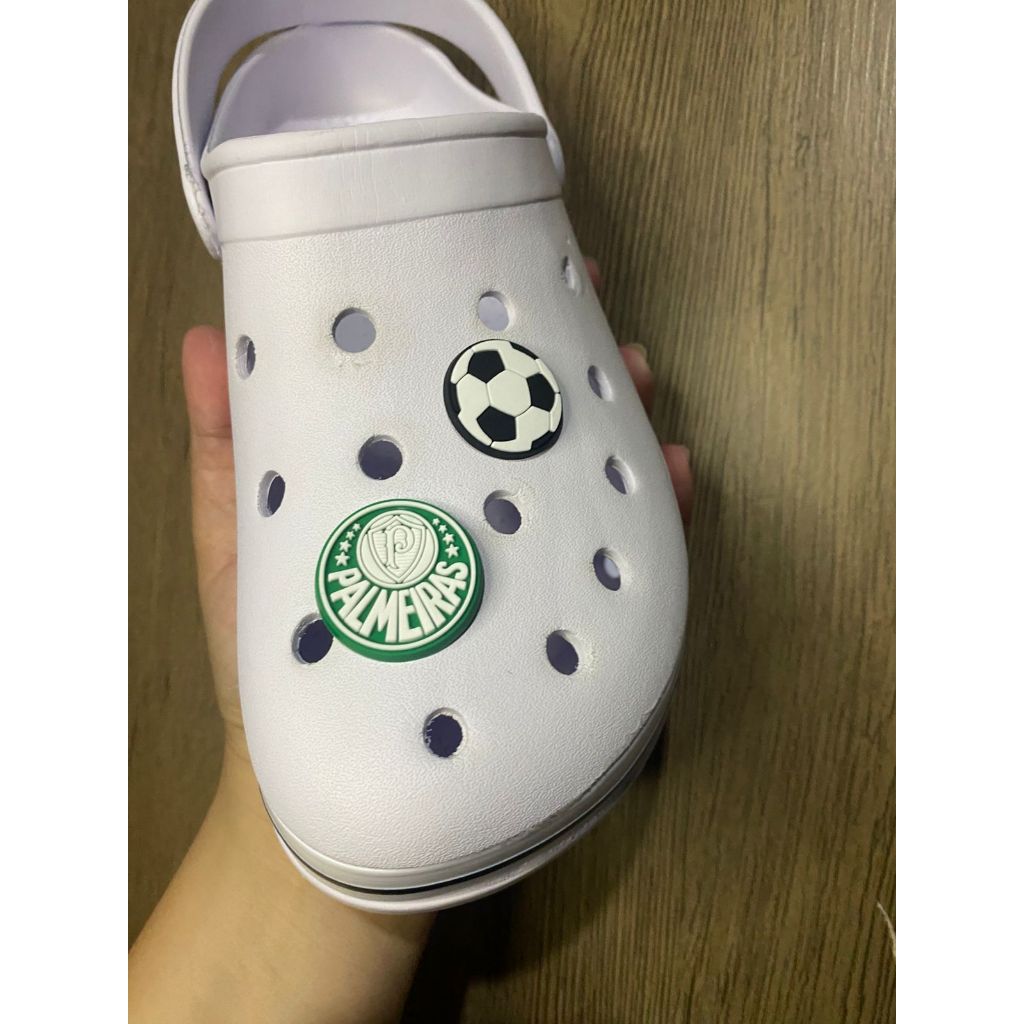 Kit 02 Pins/Bottons enfeites de Calçados Para Babuche Times - Palmeiras em Oferta na Shopee