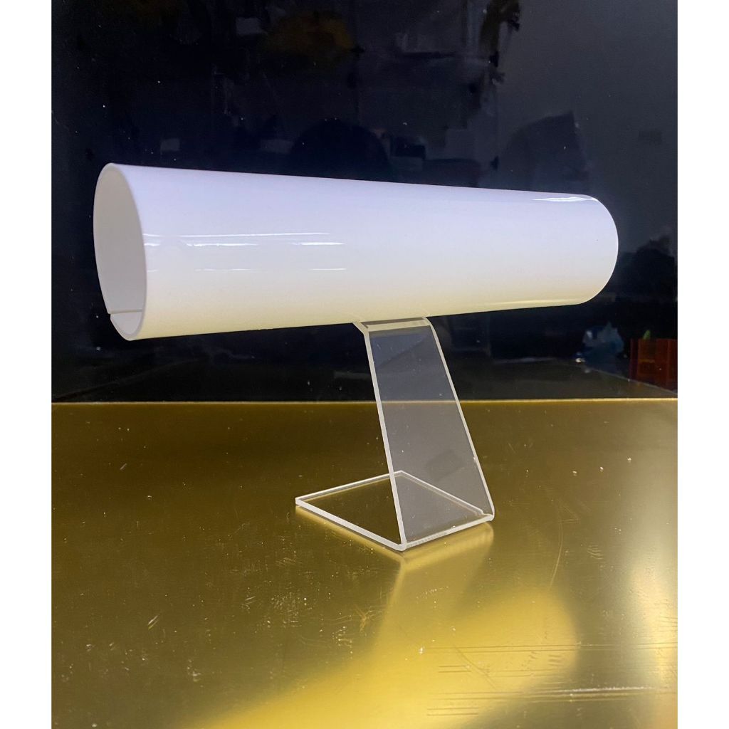 Expositor de Pulseira Simples Em Acrílico Branco.