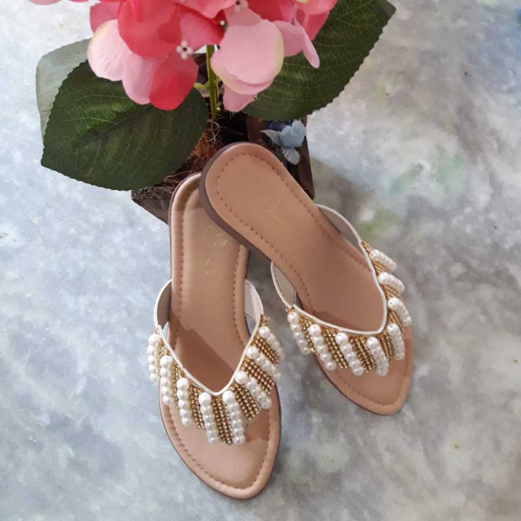 Sandália Feminina Rasteirinha Pedrarias Strass,peroladas Confortável Verão Estilosa Luxuosa | Tamanho 34 ao 40