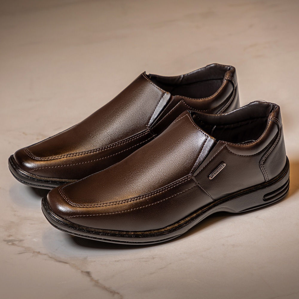 Sapato Social Masculino Laboshoes Confortável Calce Fácil  Elástico Bridão Lateral Marrom Tamanho Especial