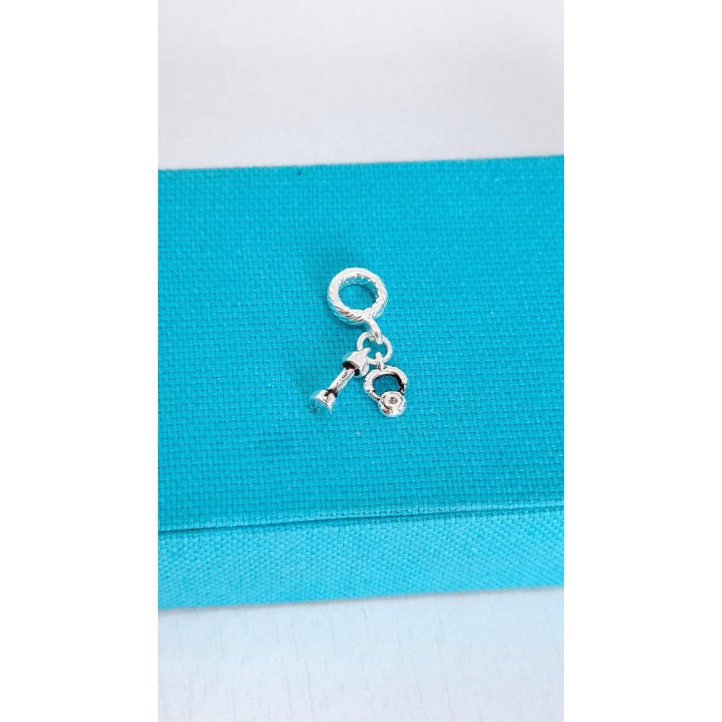 Berloque Academia 2 pingentes em 1 banhado à prata 925 em Oferta na Shopee