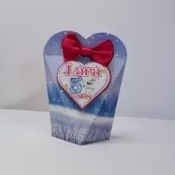 Lembrancinha Personalizada Caixa Coração, Frozen, Circo Rosa, Jardim, Princesa, Fundo do Mar, Fazendinha