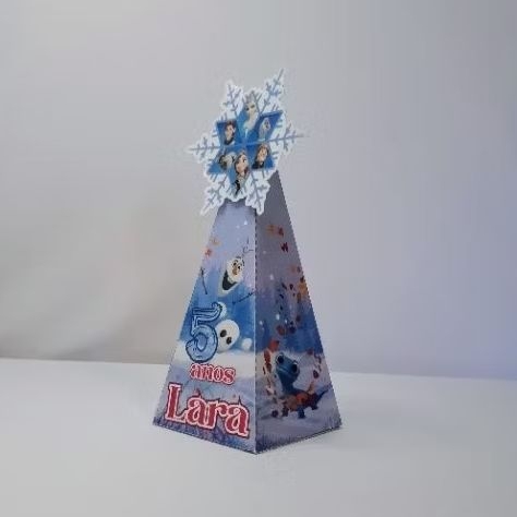 Lembrancinha Personalizada Caixa Pirâmide, Frozen, Circo Rosa, Fazendinha, Fundo do mar, Jardim, Princesa
