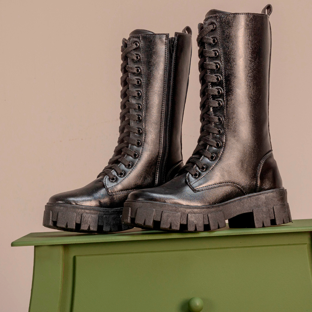 O que é Bota Coturno Feminina Off White? Guia e Onde Comprar | BuscaProdutos