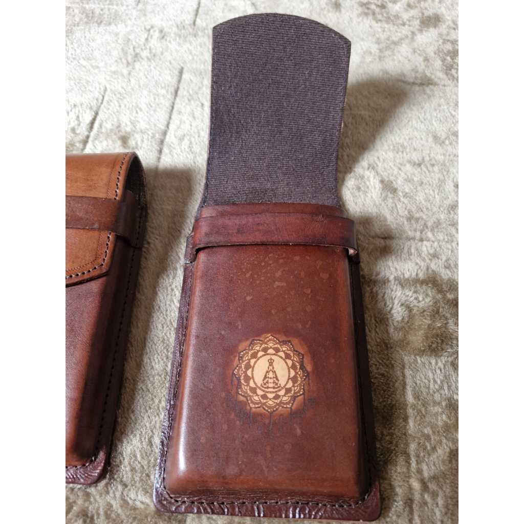 Capa para celular em oferta nossa senhora aparecida em couro envio imediato