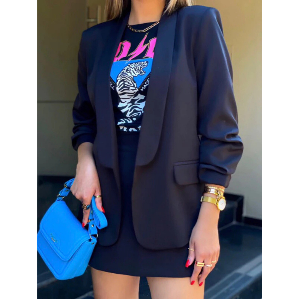 Blazer Alfaiataria Feminino Bolso falso sem botão