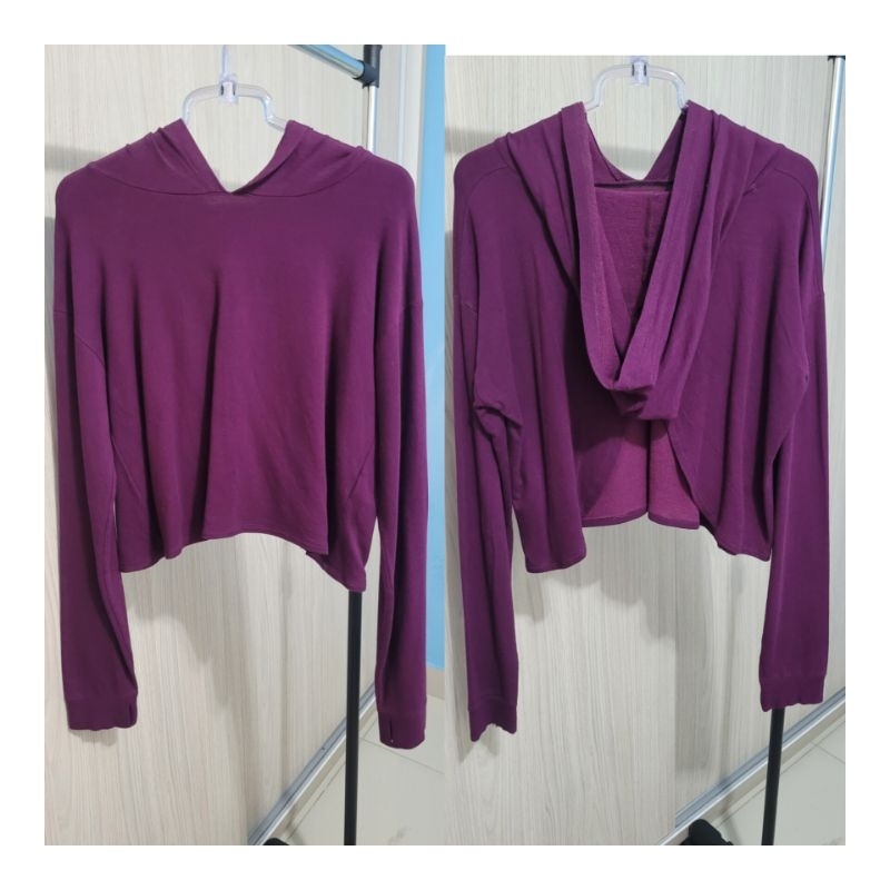 Blusa feminina manga longa Tam M 40 Forever 21 roxa capuz  moletom confortável roxa