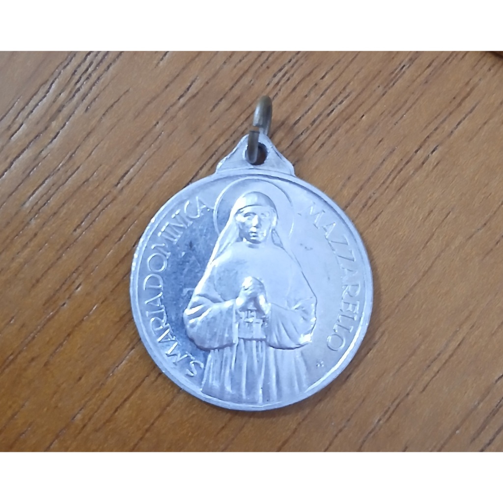 Antiga Medalha Santa Maria Mazzarello