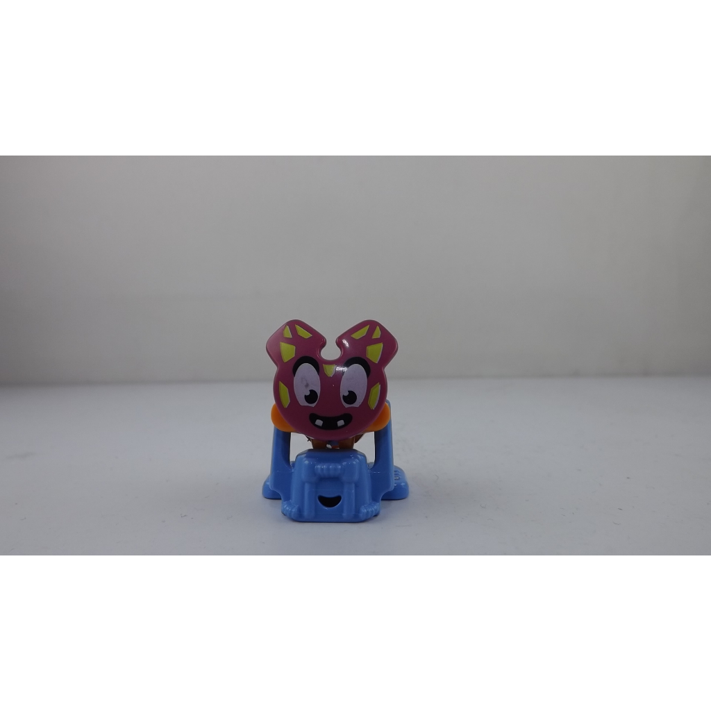 Miniatura N° DV063 Coleção Game Tiro Kinder Ovo 2019