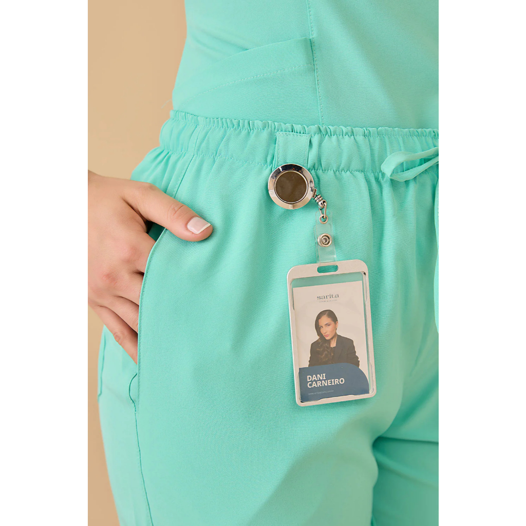 Scrub Feminino Acinturado - Julia Premium - Pijama Cirúrgico Hospitalar Verde Claro Com ou Sem Bordado