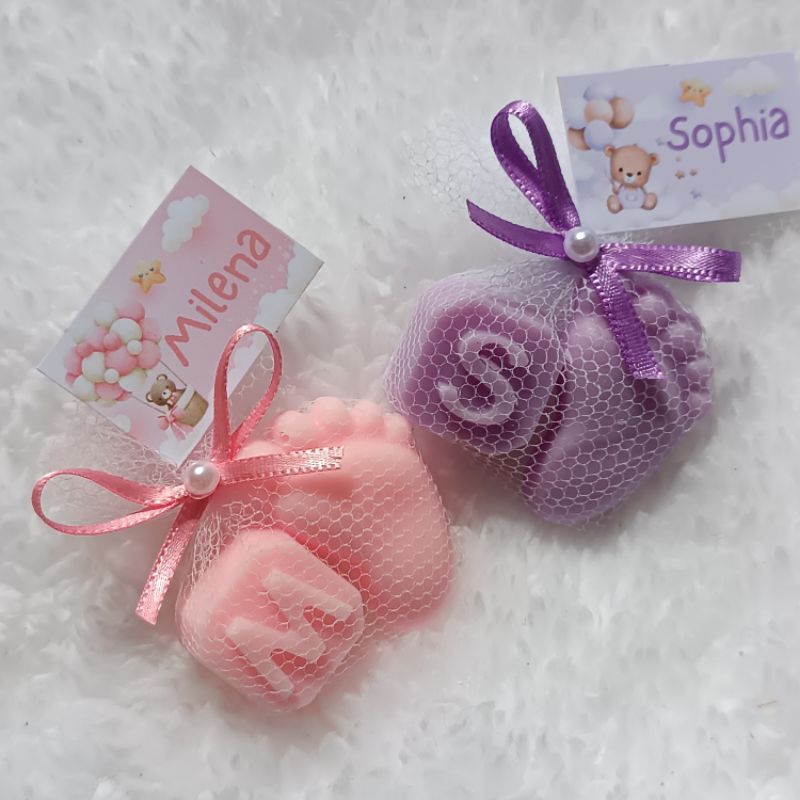 Mini pezinho e letra rosa e lilás kits com 10 a 40 unidades