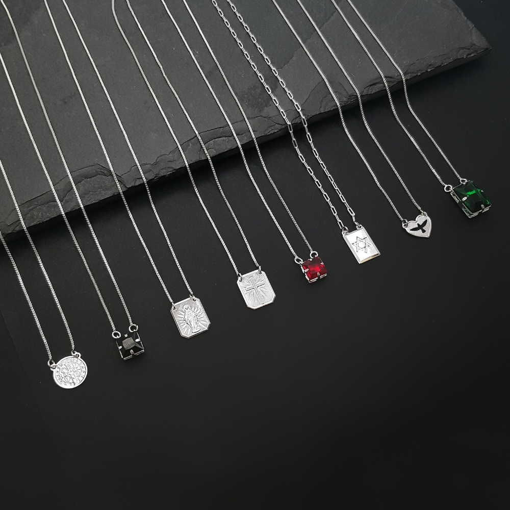 Escapulário Masculino São Bento Pedra Zircônia  Verde São Jorge Jesus Cruz Banhado a Prata em Oferta na Shopee