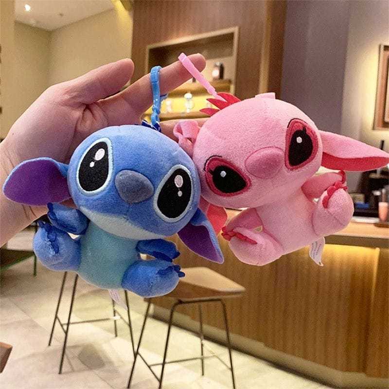 Chaveiro De Pelúcia 12cm Lilo Stitch. Lindo brinquedo de  presente para Crianças e adultos em Oferta na Shopee