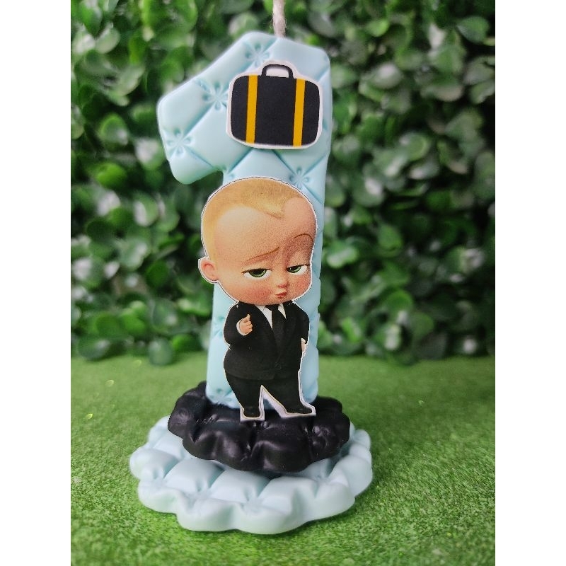 Vela de aniversário personalizada com tema Poderoso chefinho (número 1).