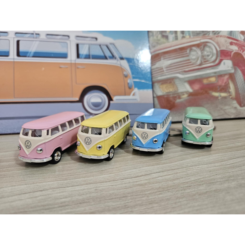 Chaveiro Miniatura Volkswagem Kombi 1962 1/64 Metal Fricção Novo