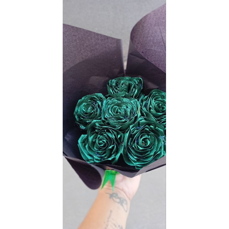 Buquê de Cetim Verde: Onde Comprar | BuscaProdutos