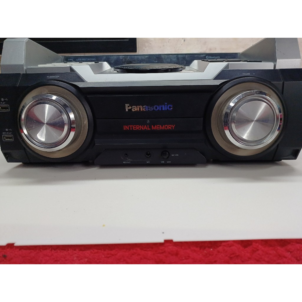 carcaça frontal com placa som panasonic max-770. não é som, é só a frente