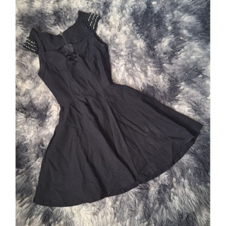 Roupas femininas em ótimo estado/Calçados femininos em ótimo estado em Oferta na Shopee