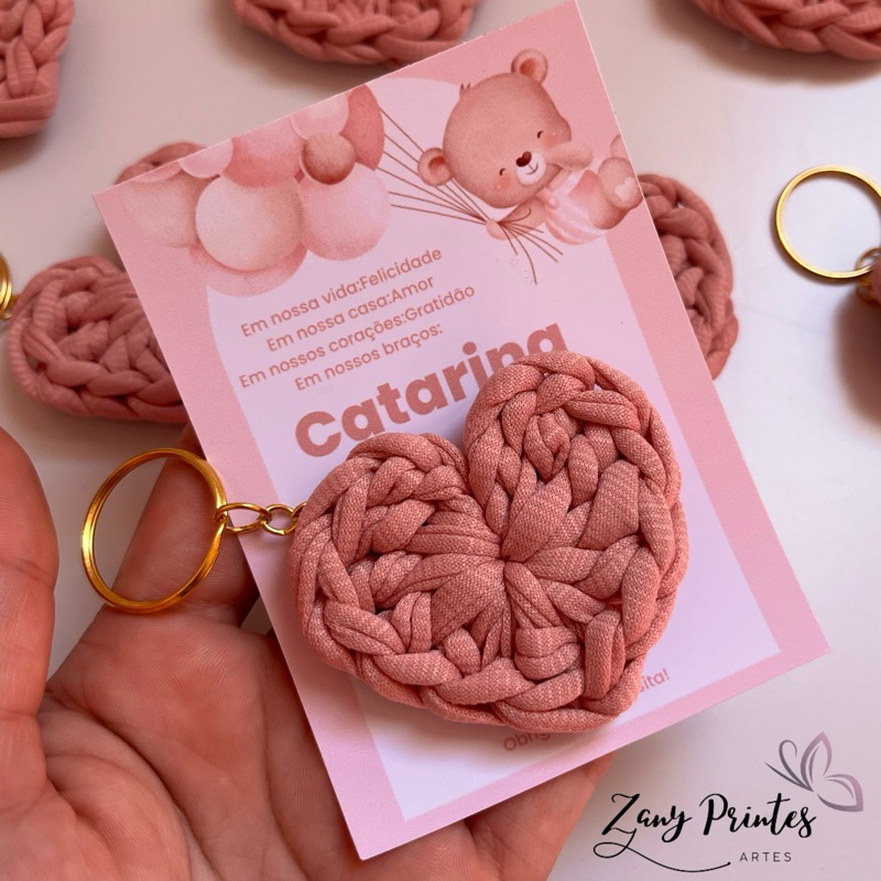 kit de chaveiros em fio de malha + Tag personalizada para lembrancinha de maternidade