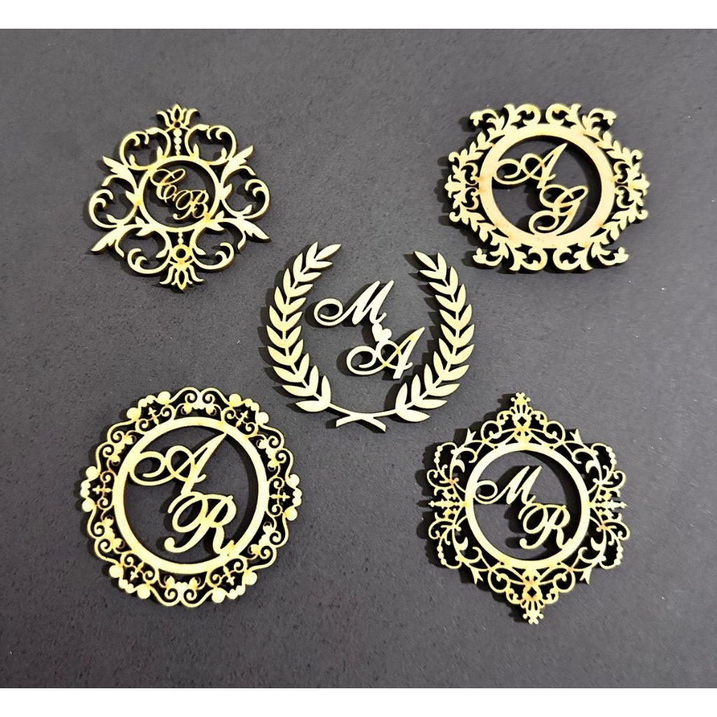 Brasão Mdf Iniciais: Onde Comprar | BuscaProdutos