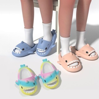 Chinelos De Tubarão Para Casal Adulto/Verão/Chinelo amantes De EVA Com Desenho Fofo Casa em Oferta na Shopee