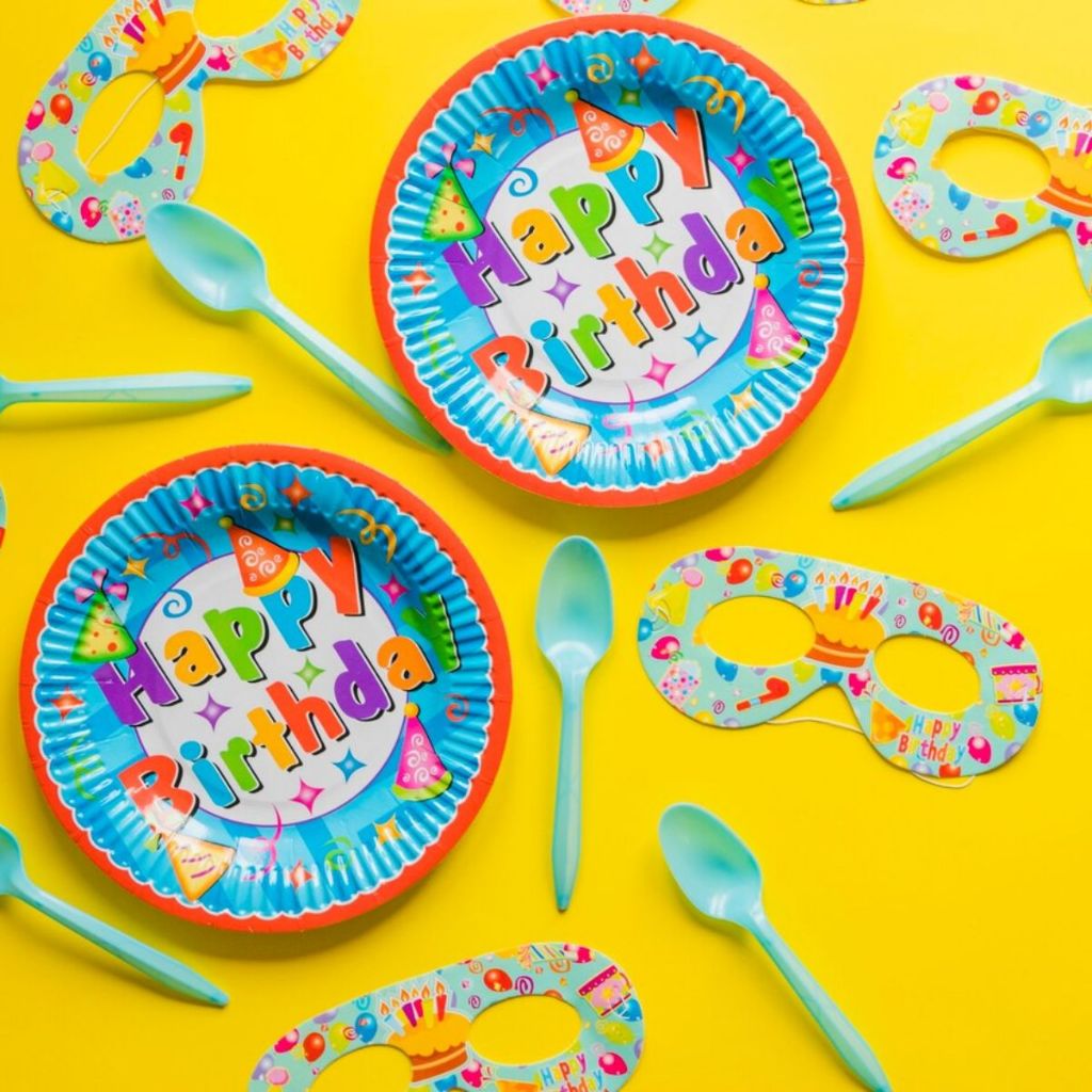 16pçs: Pratos + Copos Descartáveis de Papel Festa Aniversário Bombeiro Princesa Sereia Carros em Oferta na Shopee