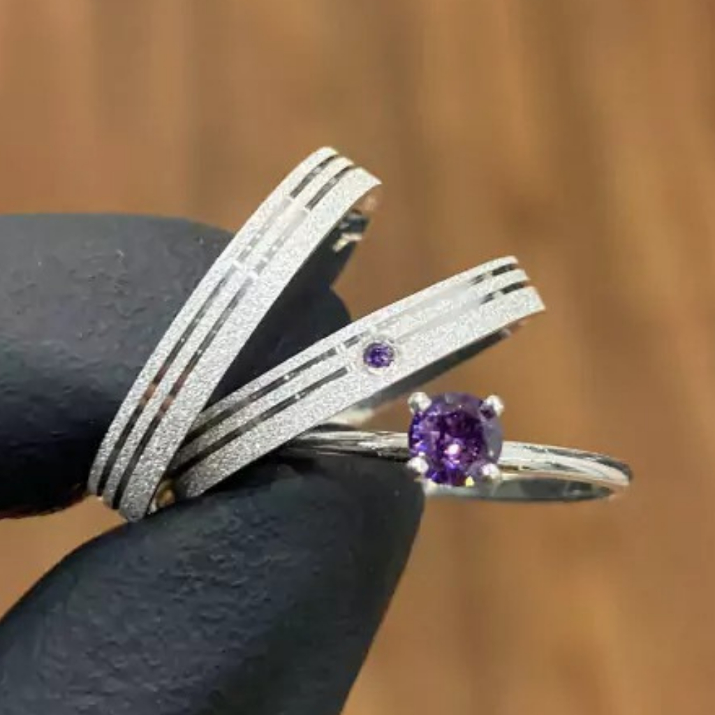 Alianças de Namoro e Compromisso em Prata950 Cravejada pedra roxa 3mm Fina  e Anel Solitário lilas em Oferta na Shopee