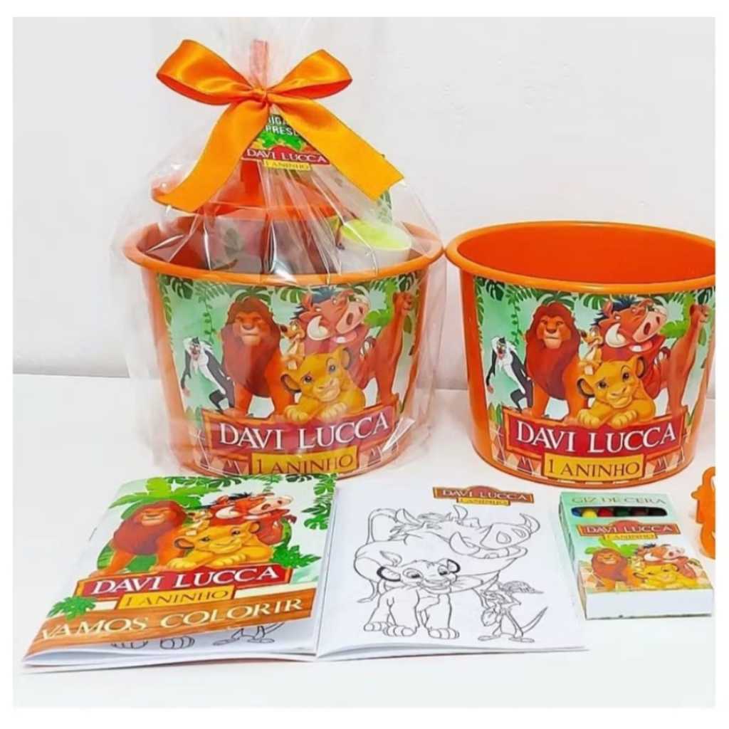 10 Kits com Livro de colorir, lapela e giz personalizado + Balde e copo do mesmo tema. Todos os temas.