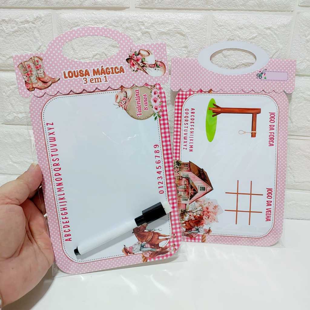 Lousa Mágica BOIADEIRA ROSA Lembrancinha Personalizada – Festa de Aniversário Infantil