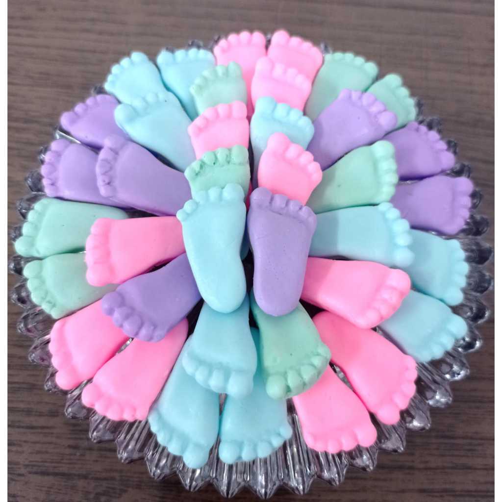 300 Lembrancinhas mini pezinhos sabonetes Perfumados(150 pares)