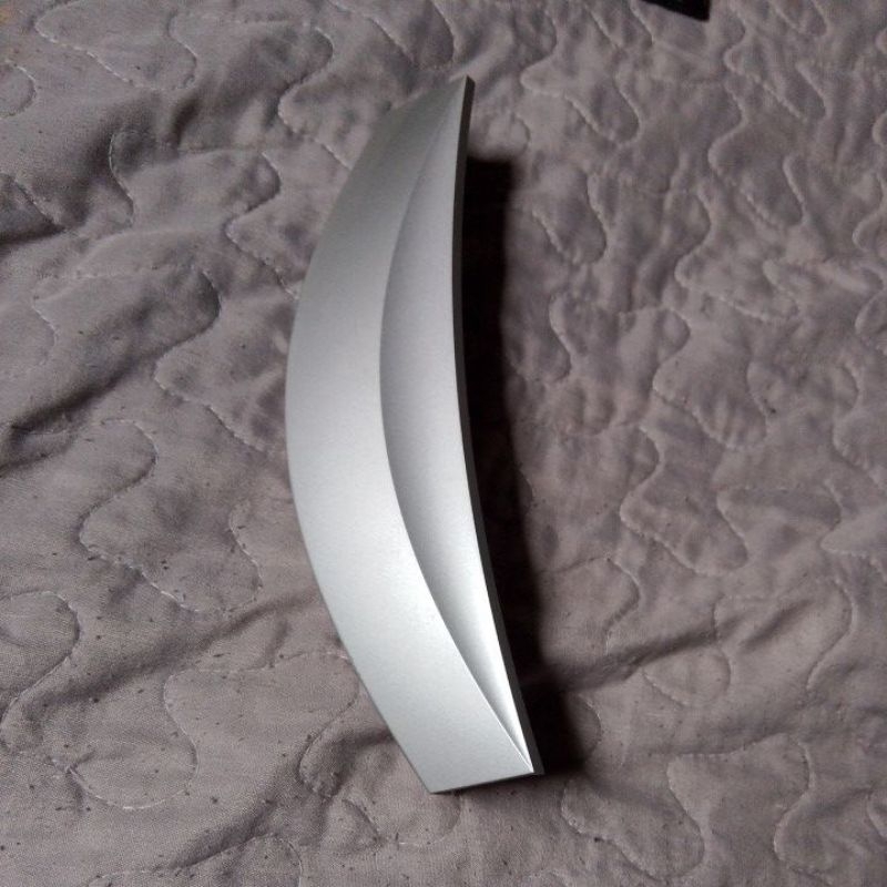 puxador da porta do microondas Electrolux (MEF28) Usado
