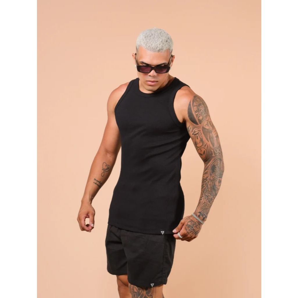 Regata Canelada Americana Básica Modelo Americano Justa ao Corpo Slim Academia